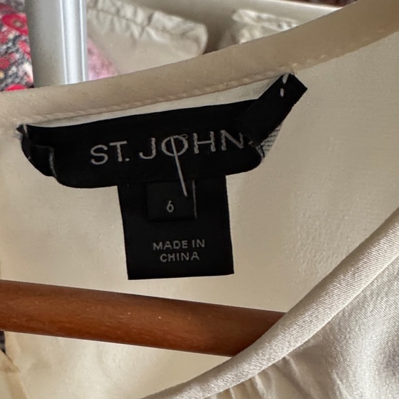 St. John Cream Sleeveless Blouse - Picture 2 of 3